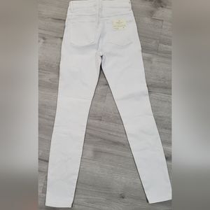 Woman Fidelity white jeans . Size 25